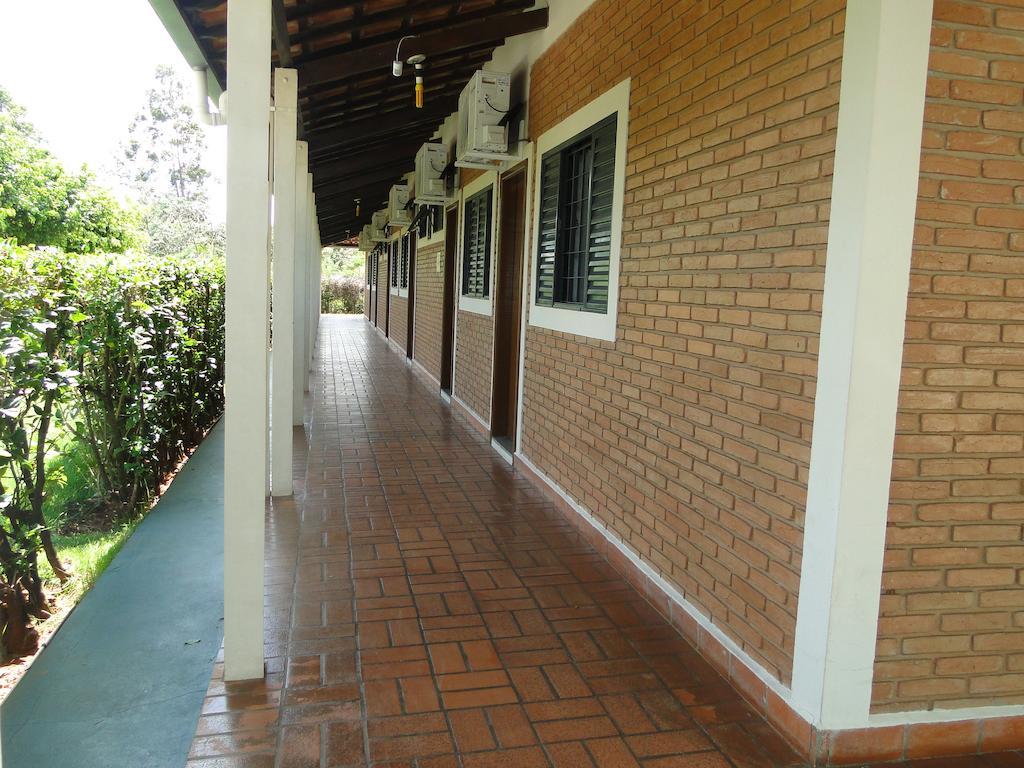 Hotel Pousada Vale Do Sol Em Pompeia Екстер'єр фото