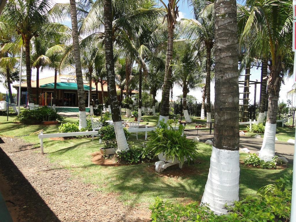 Hotel Pousada Vale Do Sol Em Pompeia Екстер'єр фото