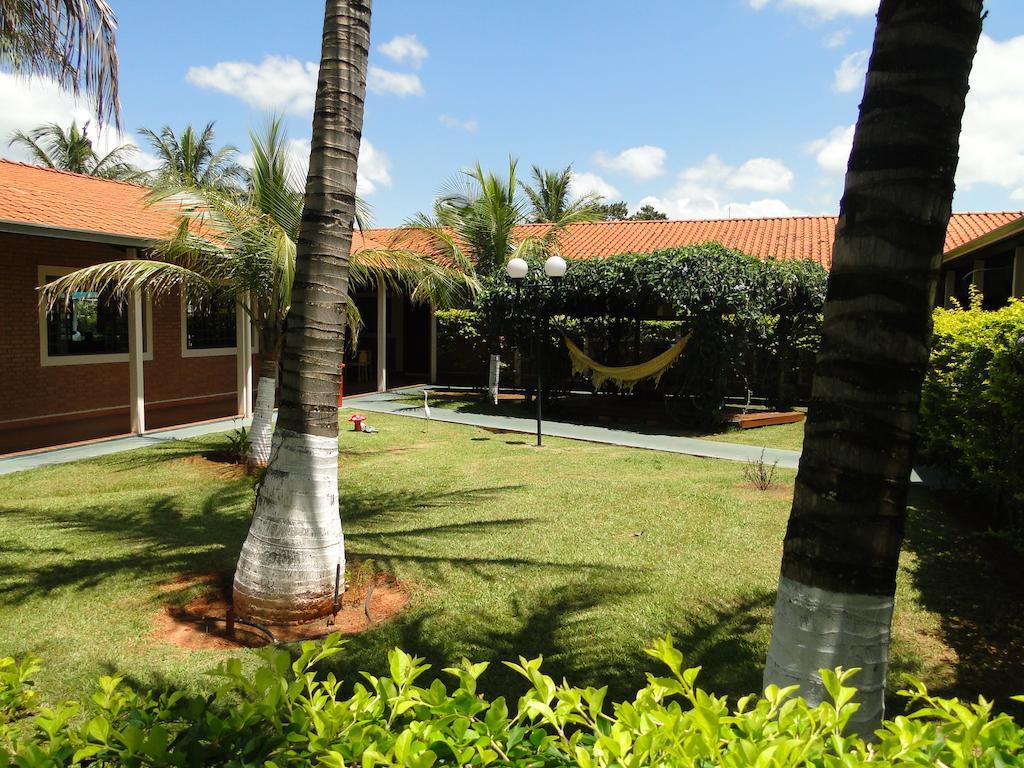 Hotel Pousada Vale Do Sol Em Pompeia Екстер'єр фото