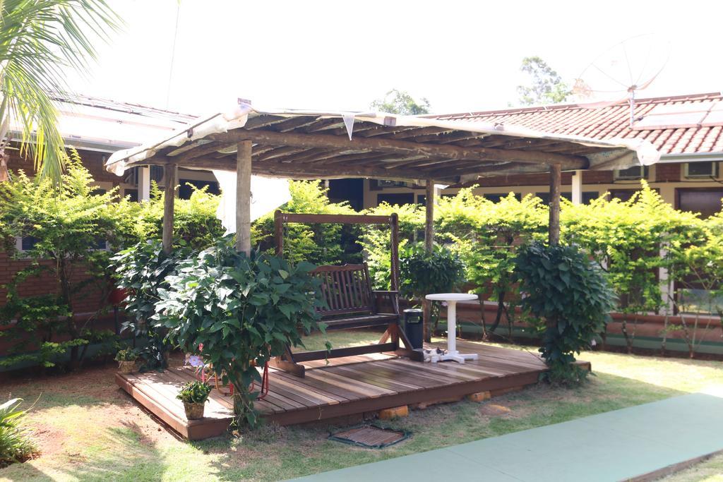 Hotel Pousada Vale Do Sol Em Pompeia Екстер'єр фото