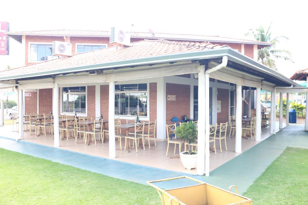 Hotel Pousada Vale Do Sol Em Pompeia Екстер'єр фото